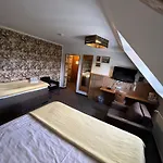 Hotel Kraus - Zentral In Bielefeld-heepen, Gratis Parken, 24h Check-in Bielefeld