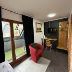 Hotel Kraus - Zentral In Bielefeld-heepen, Gratis Parken, 24h Check-in