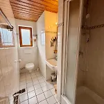 Hotel Kraus Ruhiges In Bielefeld-heepen, Kostenloser Parkplatz *