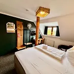 Kraus - Zentral In Bielefeld-heepen, Gratis Parken, 24h Check-in Hotel Bielefeld