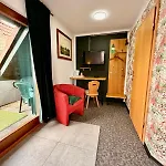 Hotel Kraus Ruhiges In Bielefeld-heepen, Kostenloser Parkplatz