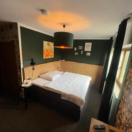 מלון Hotel Kraus - Zentral In Bielefeld-Heepen, Gratis Parken, 24H Check-In