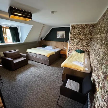 Hotel Kraus - Zentral In Bielefeld-Heepen, Gratis Parken, 24H Check-In * Bielefeld