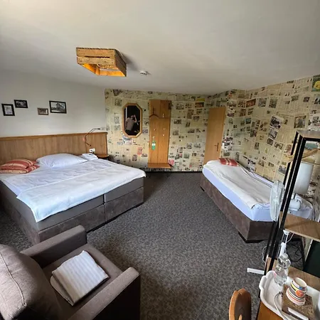 Hotel Kraus - Zentral In Bielefeld-Heepen, Gratis Parken, 24H Check-In Hotel *