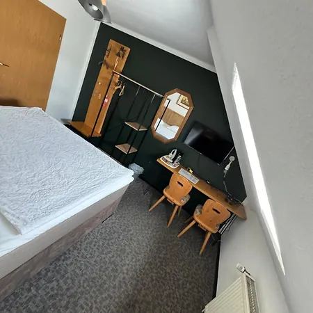 מלון Hotel Kraus - Zentral In Bielefeld-Heepen, Gratis Parken, 24H Check-In *