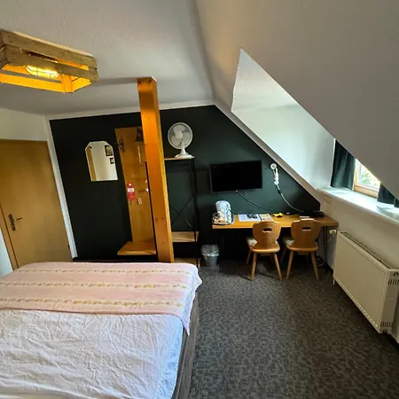 Hotel Hotel Kraus Ruhiges Hotel in Bielefeld-Heepen, kostenloser Parkplatz Bielefeld