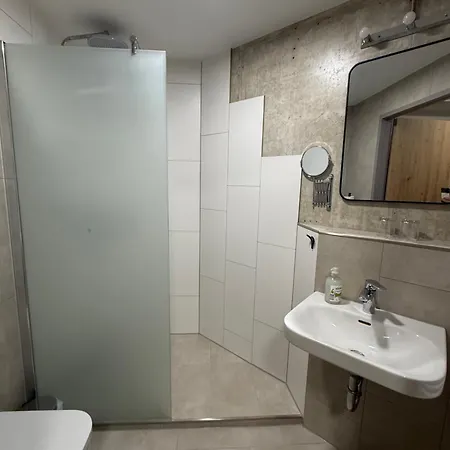 Hotel Kraus - Zentral In Bielefeld-Heepen, Gratis Parken, 24H Check-In * Bielefeld