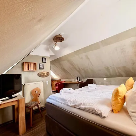 Hotel Kraus Ruhiges In Bielefeld-heepen, Kostenloser Parkplatz *