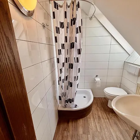 Kraus Ruhiges In Bielefeld-heepen, Kostenloser Parkplatz * Bielefeld
