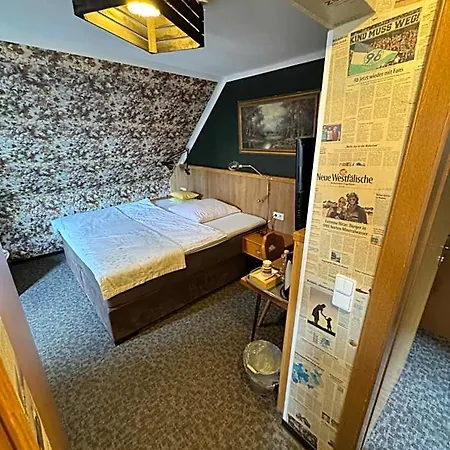 Hotel Kraus Ruhiges In Bielefeld-heepen, Kostenloser Parkplatz *
