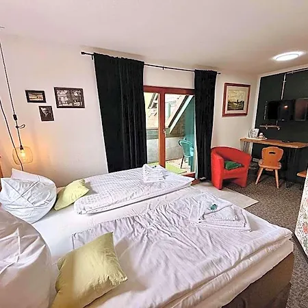 Kraus Ruhiges In Bielefeld-heepen, Kostenloser Parkplatz * Bielefeld