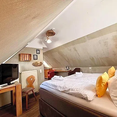 Kraus Ruhiges In Bielefeld-heepen, Kostenloser Parkplatz Hotel
