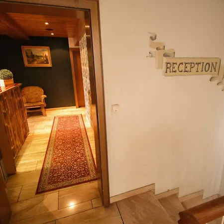 Hotel Kraus Ruhiges Hotel in Bielefeld-Heepen, kostenloser Parkplatz Hotel