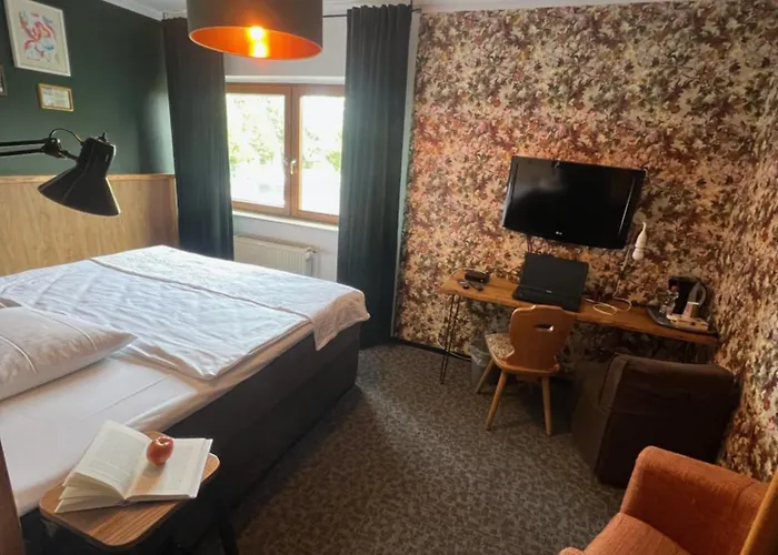 Kraus Ruhiges In Bielefeld-heepen, Kostenloser Parkplatz Hotel