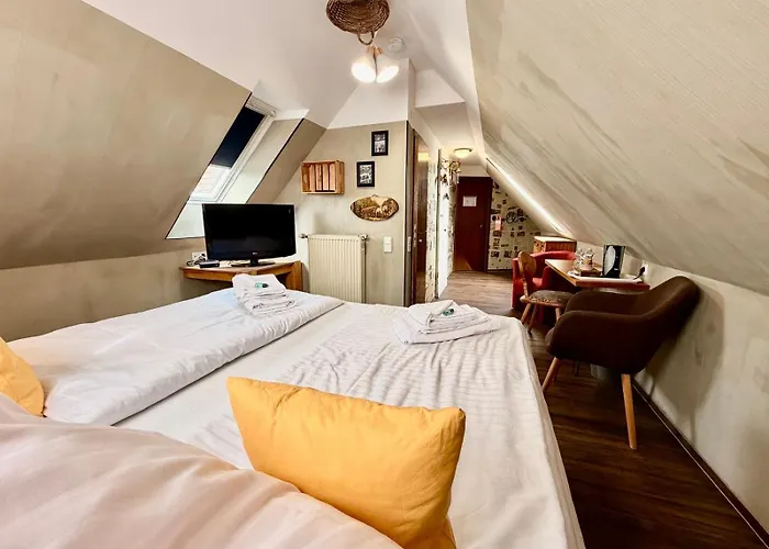 Kraus Ruhiges In Bielefeld-heepen, Kostenloser Parkplatz Hotel