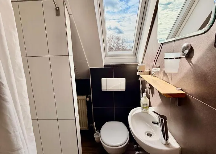 Kraus - Zentral In Bielefeld-heepen, Gratis Parken, 24h Check-in Hotel Bielefeld