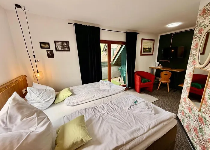 Kraus Ruhiges In Bielefeld-heepen, Kostenloser Parkplatz Hotel Bielefeld