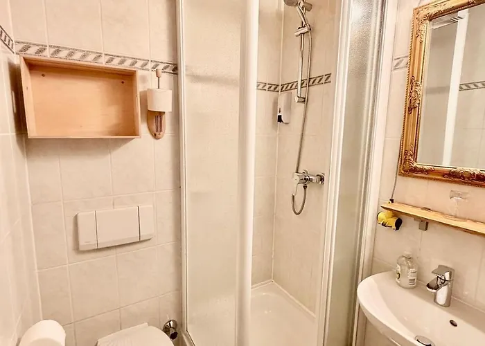 Hotel Kraus - Zentral In Bielefeld-heepen, Gratis Parken, 24h Check-in *