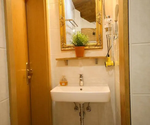 Hotel Kraus - Zentral In Bielefeld-Heepen, Gratis Parken, 24H Check-In Hotel Bielefeld